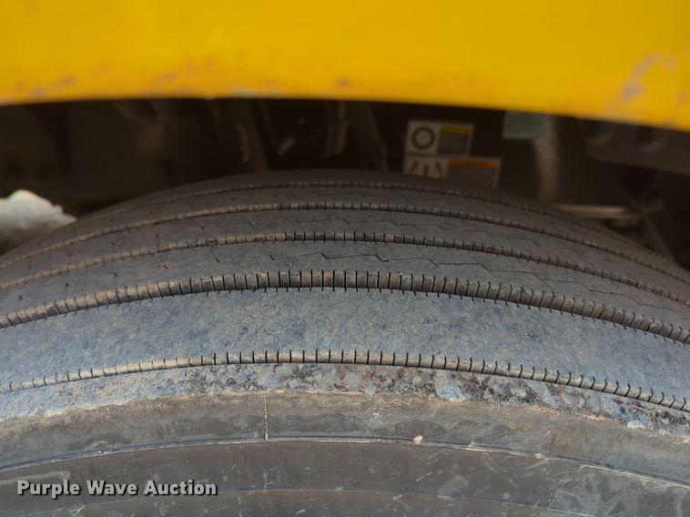 image for item NZ9277 2020 Kenworth T680 semi truck