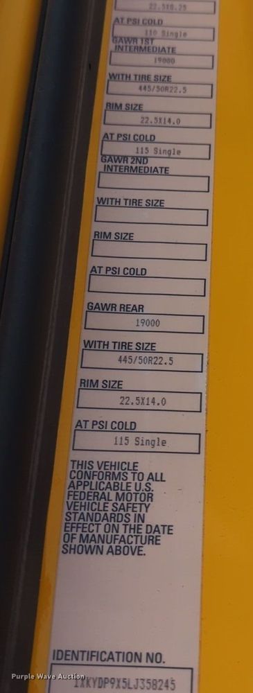 image for item NZ9277 2020 Kenworth T680 semi truck