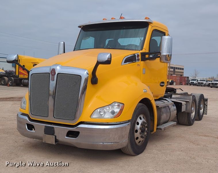 image for item NZ9278 2020 Kenworth T680 semi truck