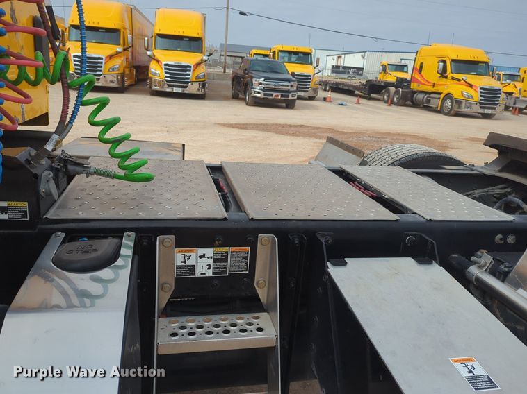 image for item NZ9278 2020 Kenworth T680 semi truck