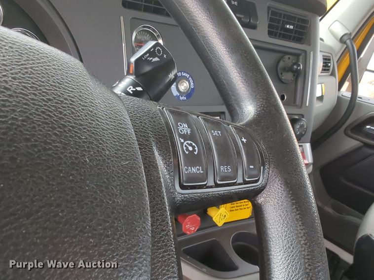 image for item NZ9278 2020 Kenworth T680 semi truck