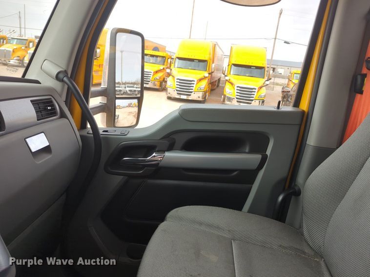 image for item NZ9278 2020 Kenworth T680 semi truck