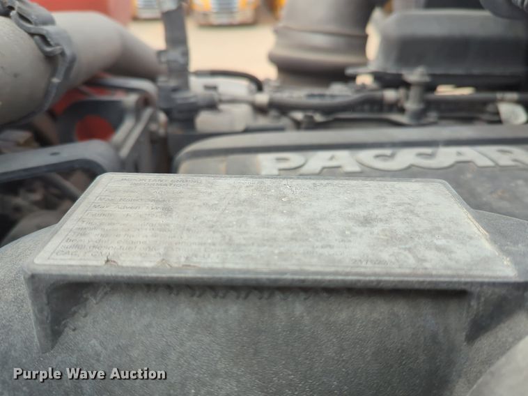 image for item NZ9278 2020 Kenworth T680 semi truck