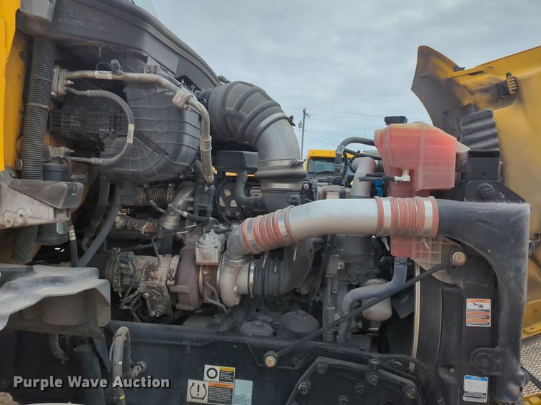 image for item NZ9278 2020 Kenworth T680 semi truck