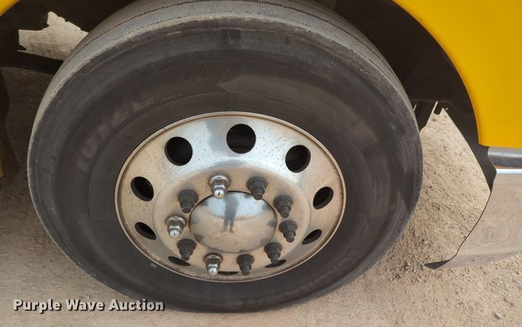 image for item NZ9278 2020 Kenworth T680 semi truck