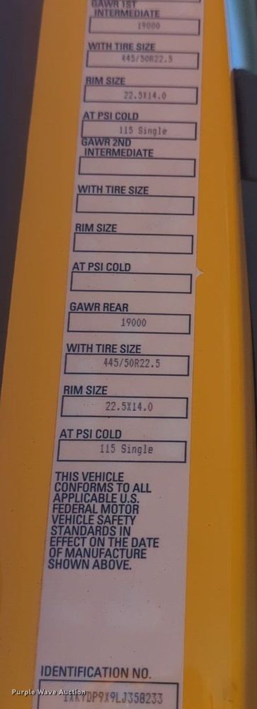 image for item NZ9279 2020 Kenworth T680 semi truck