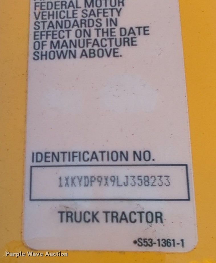 image for item NZ9279 2020 Kenworth T680 semi truck