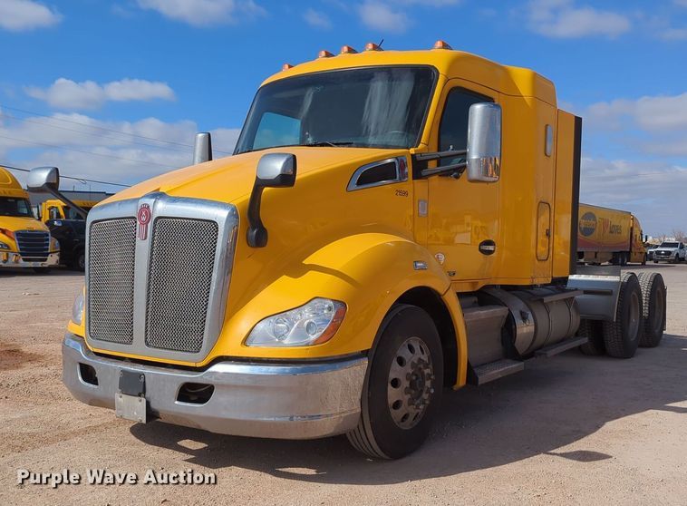 image for item NZ9287 2021 Kenworth  T680 semi truck