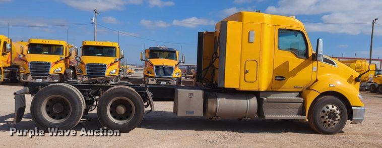 image for item NZ9287 2021 Kenworth  T680 semi truck