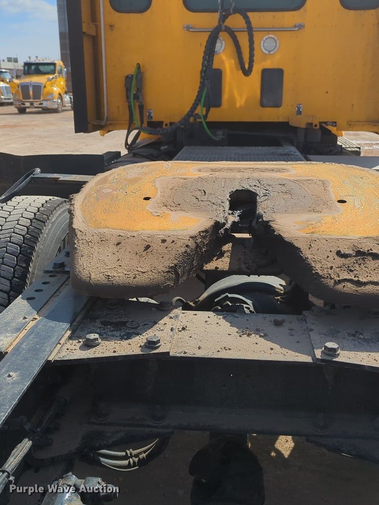 image for item NZ9287 2021 Kenworth  T680 semi truck