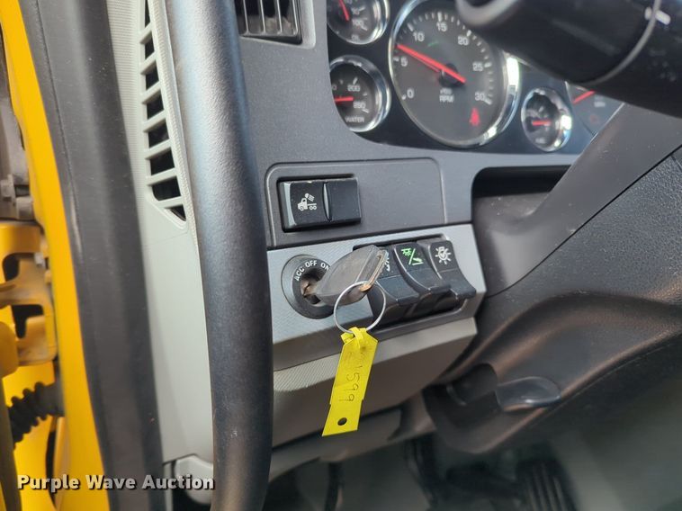 image for item NZ9287 2021 Kenworth  T680 semi truck