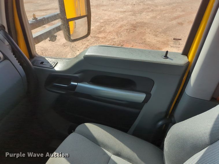 image for item NZ9287 2021 Kenworth  T680 semi truck