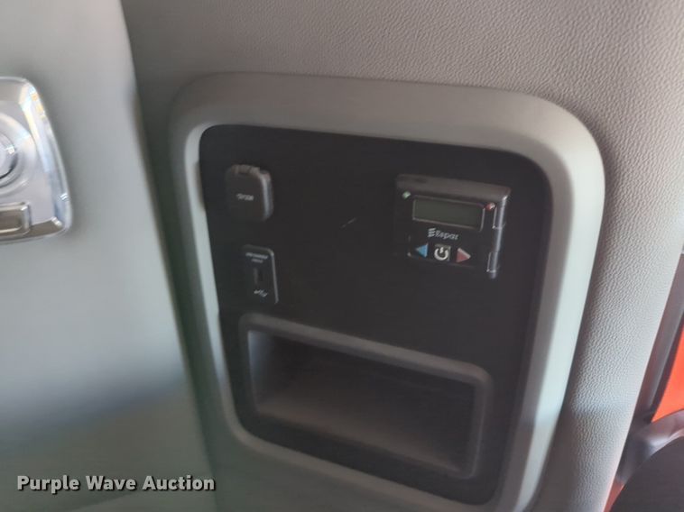 image for item NZ9287 2021 Kenworth  T680 semi truck