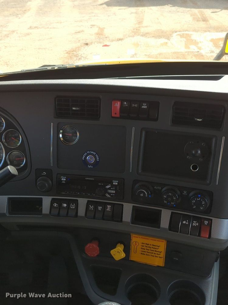 image for item NZ9287 2021 Kenworth  T680 semi truck