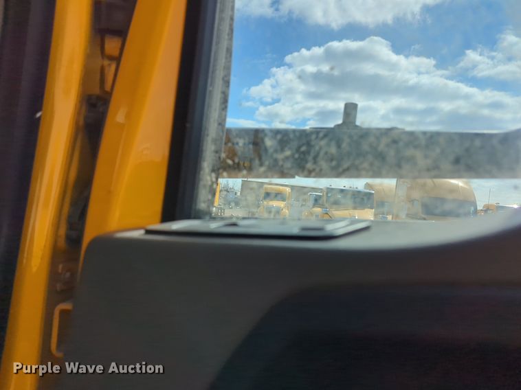 image for item NZ9287 2021 Kenworth  T680 semi truck