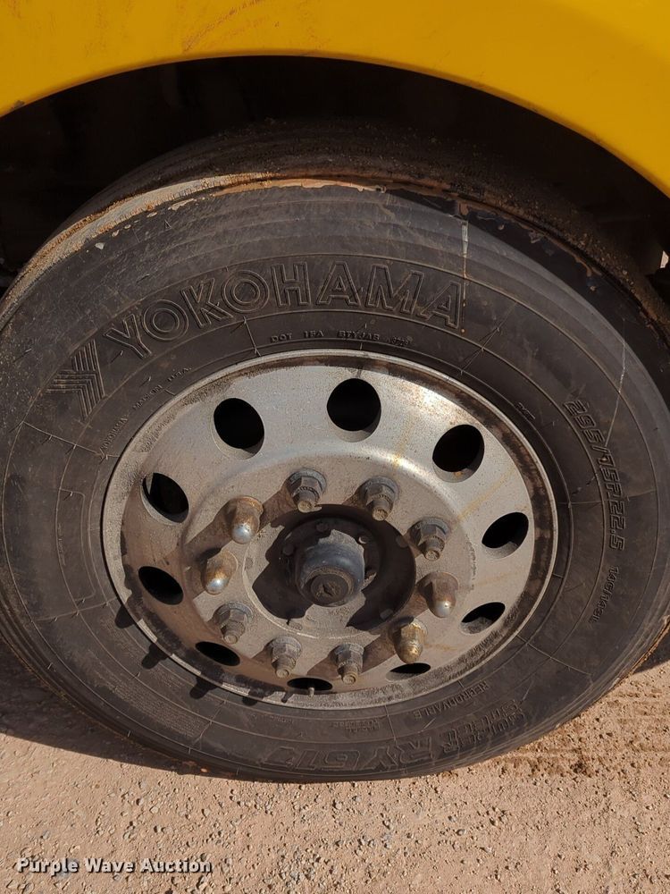 image for item NZ9287 2021 Kenworth  T680 semi truck