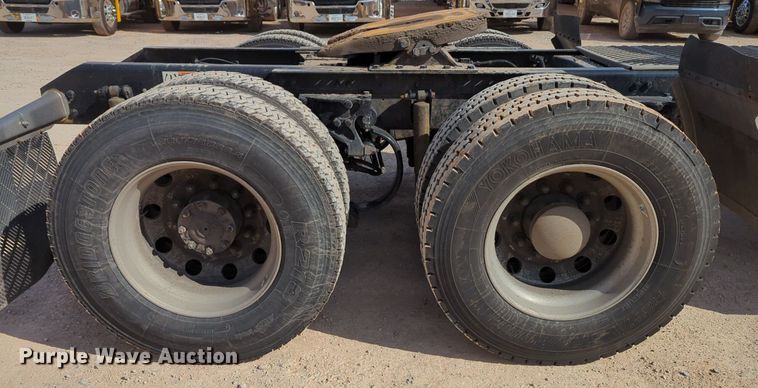 image for item NZ9287 2021 Kenworth  T680 semi truck