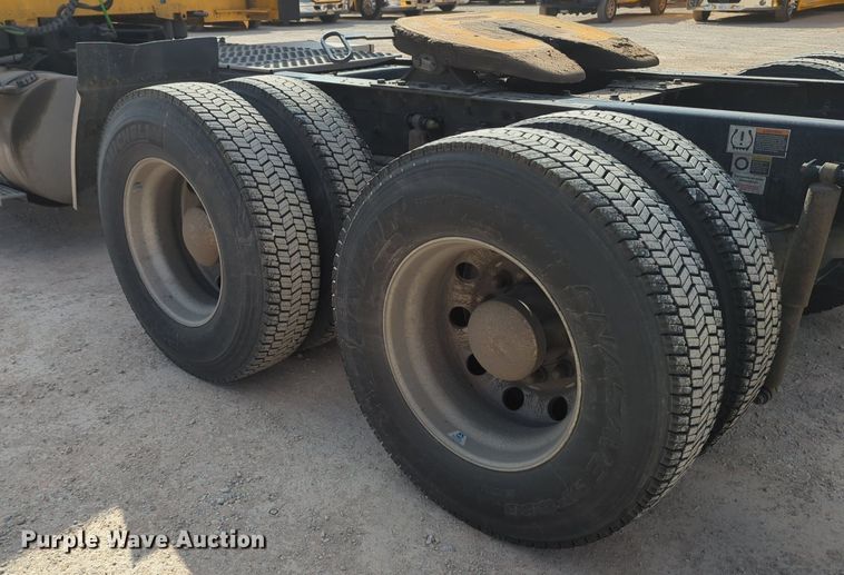 image for item NZ9287 2021 Kenworth  T680 semi truck