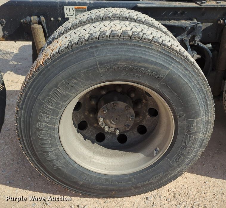 image for item NZ9287 2021 Kenworth  T680 semi truck