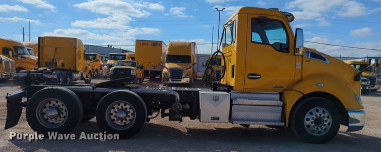 image for item NZ9292 2020 Kenworth T680 semi truck