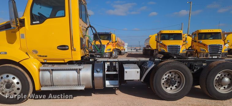 image for item NZ9292 2020 Kenworth T680 semi truck