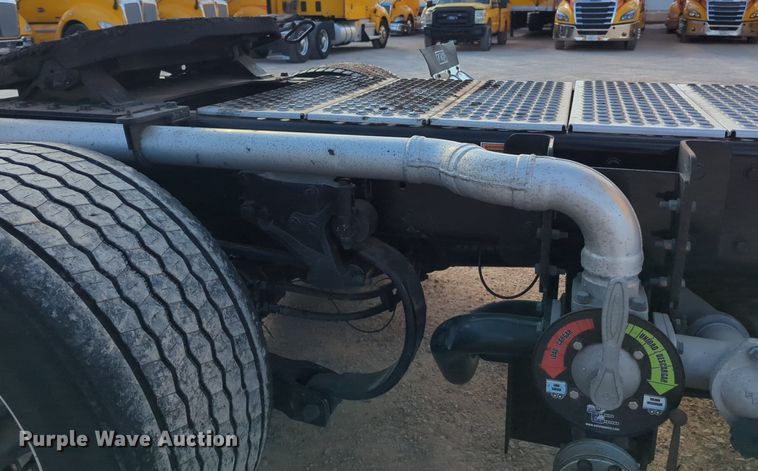 image for item NZ9292 2020 Kenworth T680 semi truck