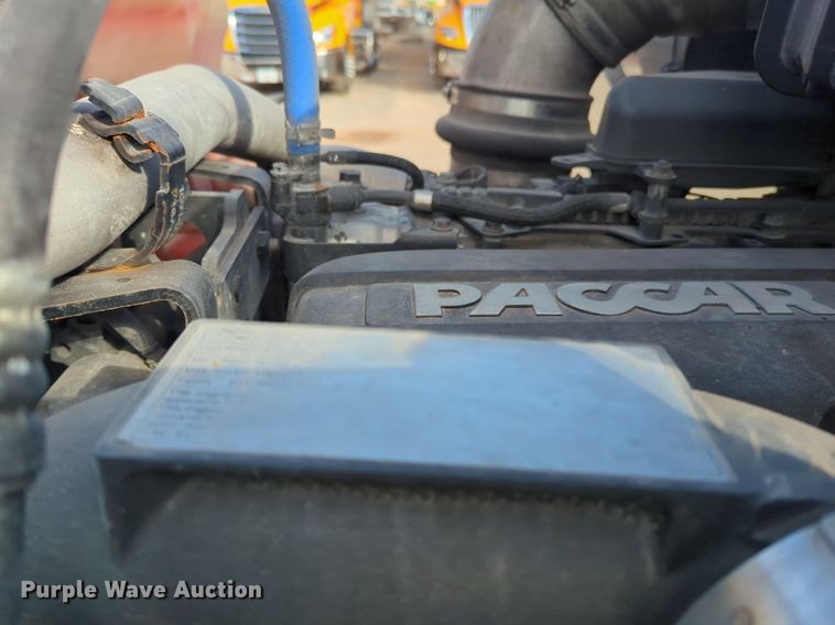 image for item NZ9292 2020 Kenworth T680 semi truck