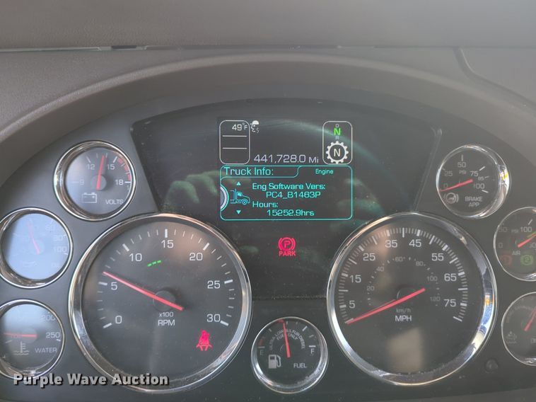 image for item NZ9293 2019 Kenworth T680 semi truck