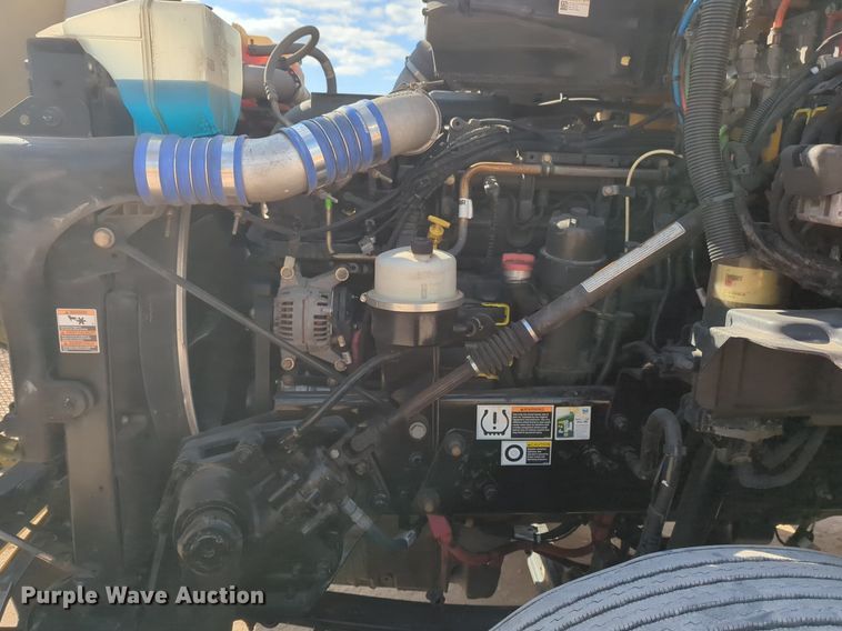 image for item NZ9293 2019 Kenworth T680 semi truck