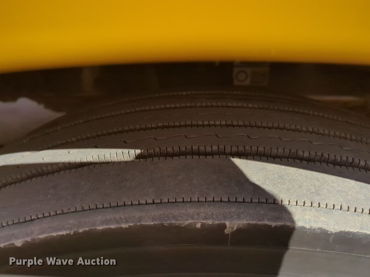 image for item NZ9293 2019 Kenworth T680 semi truck