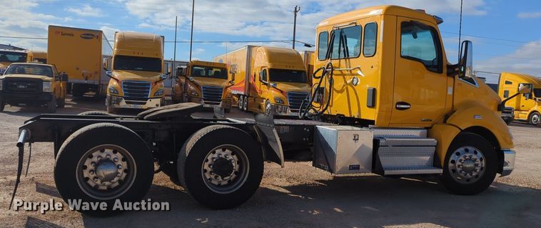 image for item NZ9294 2020 Kenworth T680 semi truck