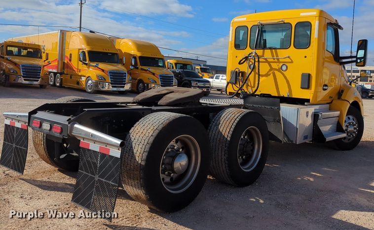image for item NZ9294 2020 Kenworth T680 semi truck
