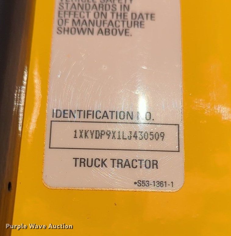 image for item NZ9294 2020 Kenworth T680 semi truck