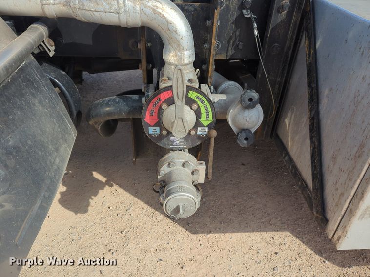 image for item NZ9295 2019 Kenworth T680 semi truck