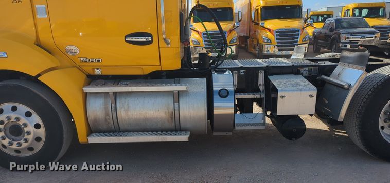 image for item NZ9295 2019 Kenworth T680 semi truck