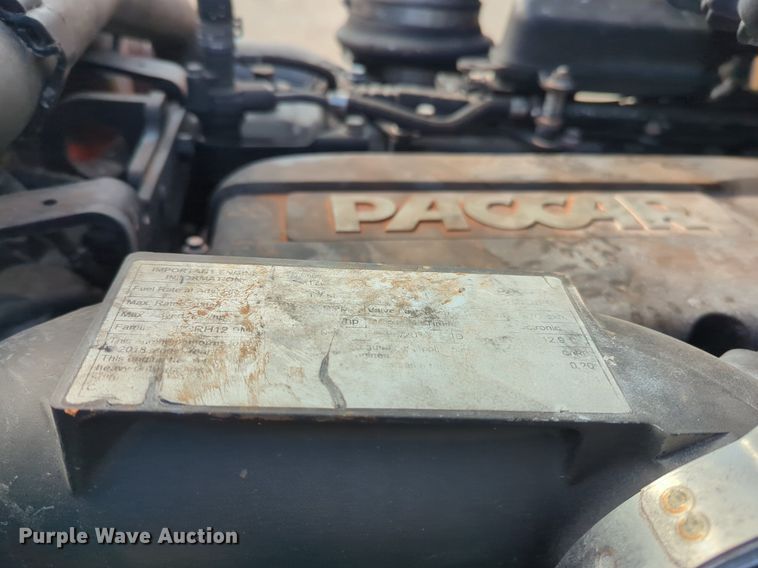 image for item NZ9295 2019 Kenworth T680 semi truck