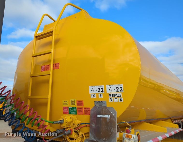 image for item NZ9298 1997 Beall BAST-97-3-SB tank trailer