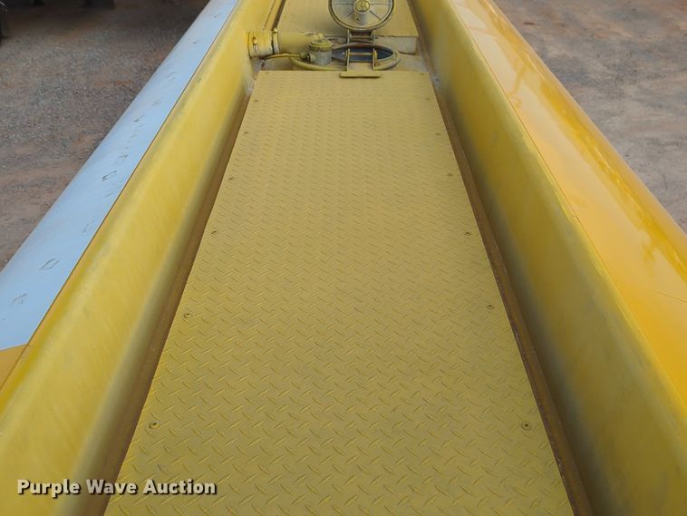 image for item NZ9298 1997 Beall BAST-97-3-SB tank trailer