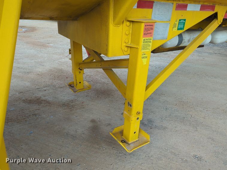 image for item NZ9298 1997 Beall BAST-97-3-SB tank trailer