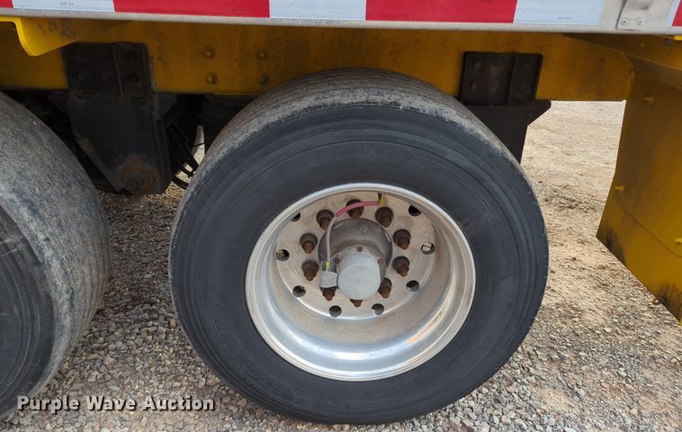 image for item NZ9298 1997 Beall BAST-97-3-SB tank trailer