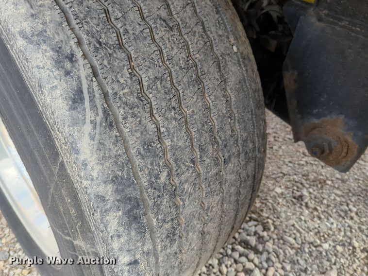 image for item NZ9298 1997 Beall BAST-97-3-SB tank trailer