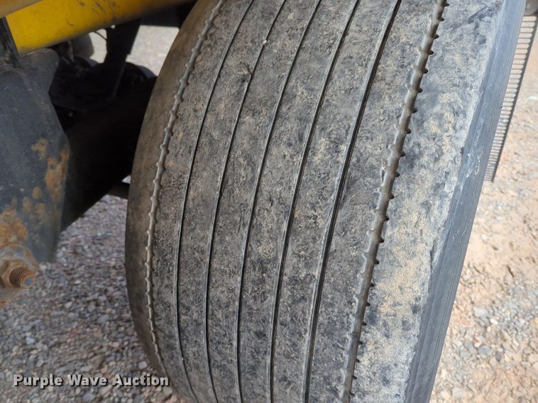 image for item NZ9298 1997 Beall BAST-97-3-SB tank trailer