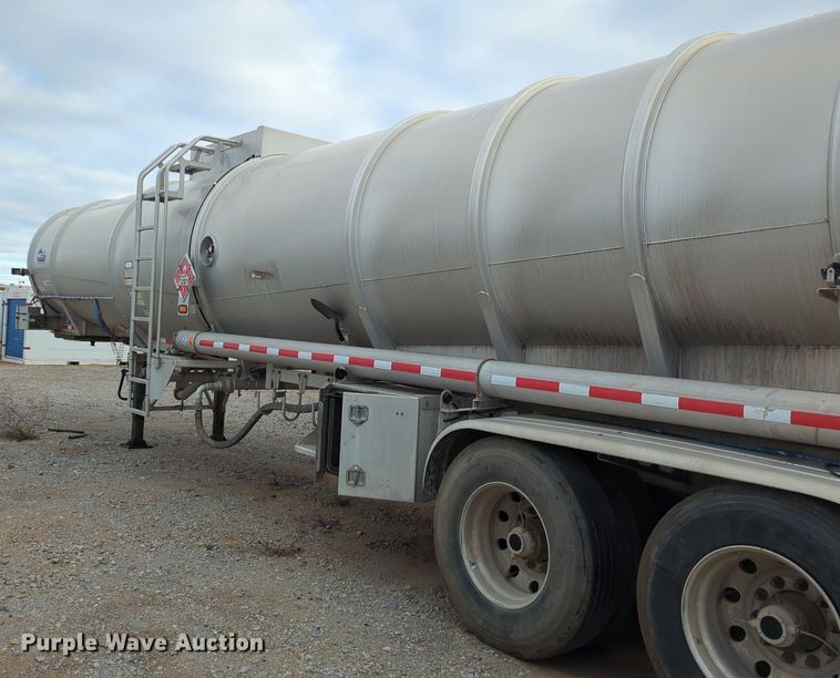 image for item NZ9300 2015 MAC LTT tank trailer