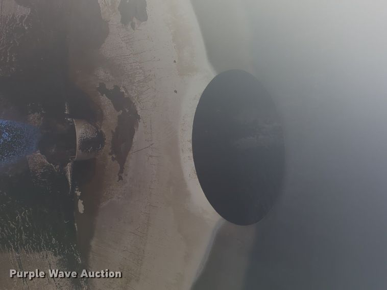 image for item NZ9300 2015 MAC LTT tank trailer