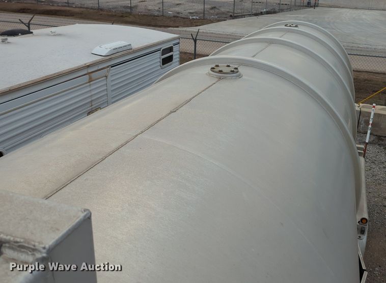 image for item NZ9300 2015 MAC LTT tank trailer