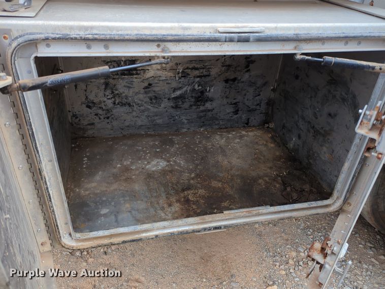 image for item NZ9300 2015 MAC LTT tank trailer