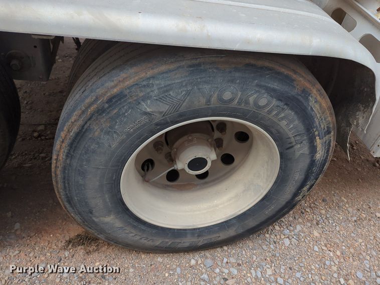 image for item NZ9300 2015 MAC LTT tank trailer