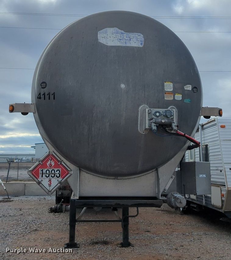 image for item NZ9301 2015 MAC LTT tank trailer