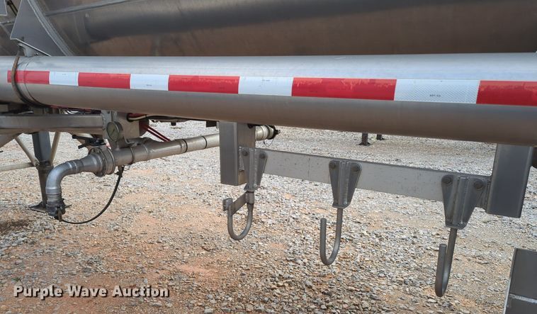 image for item NZ9301 2015 MAC LTT tank trailer