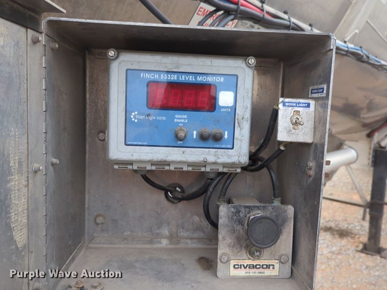 image for item NZ9301 2015 MAC LTT tank trailer